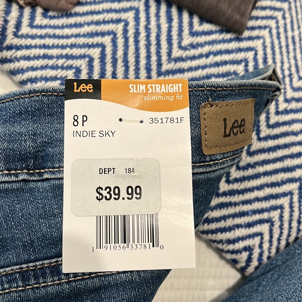 NWT Lee Slim Straight jeans - Picture 8 of 8